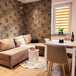 Radkowskie Julia Z Widokiem Na Zalew I Gory