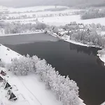 Radkowskie Julia Z Widokiem Na Zalew I Gory Radkow