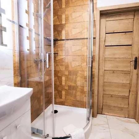 Radkowskie Julia Z Widokiem Na Zalew I Gory * רדקוב