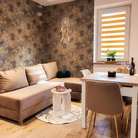 Radkowskie Julia Z Widokiem Na Zalew I Gory