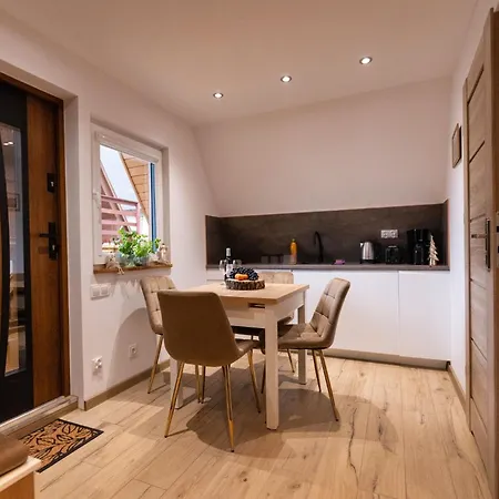 Radkowskie Julia Z Widokiem Na Zalew I Gory רדקוב