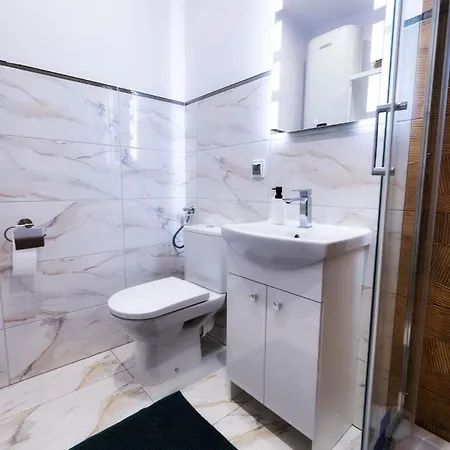 Radkowskie Julia Z Widokiem Na Zalew I Gory