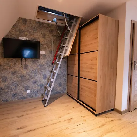 Radkowskie Julia Z Widokiem Na Zalew I Gory רדקוב