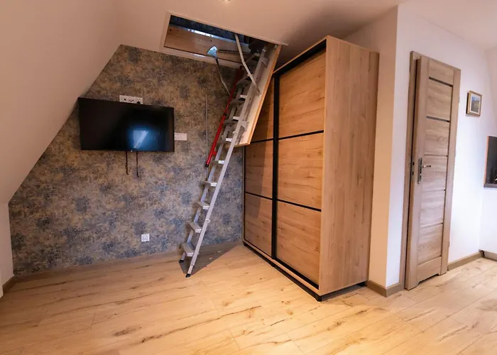 Radkowskie Julia Z Widokiem Na Zalew I Gory Radkow