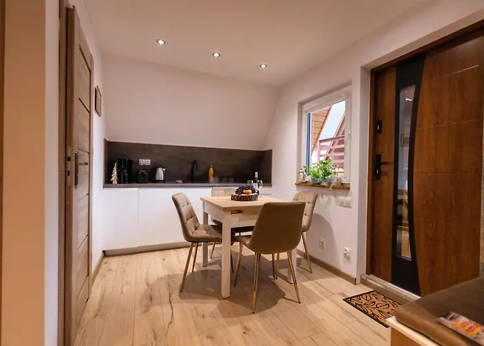 Radkowskie Julia Z Widokiem Na Zalew I Gory