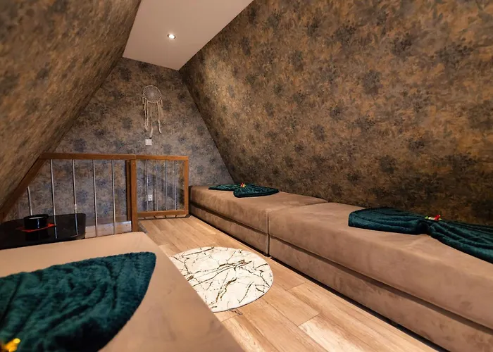 Radkowskie Julia Z Widokiem Na Zalew I Gory Radkow